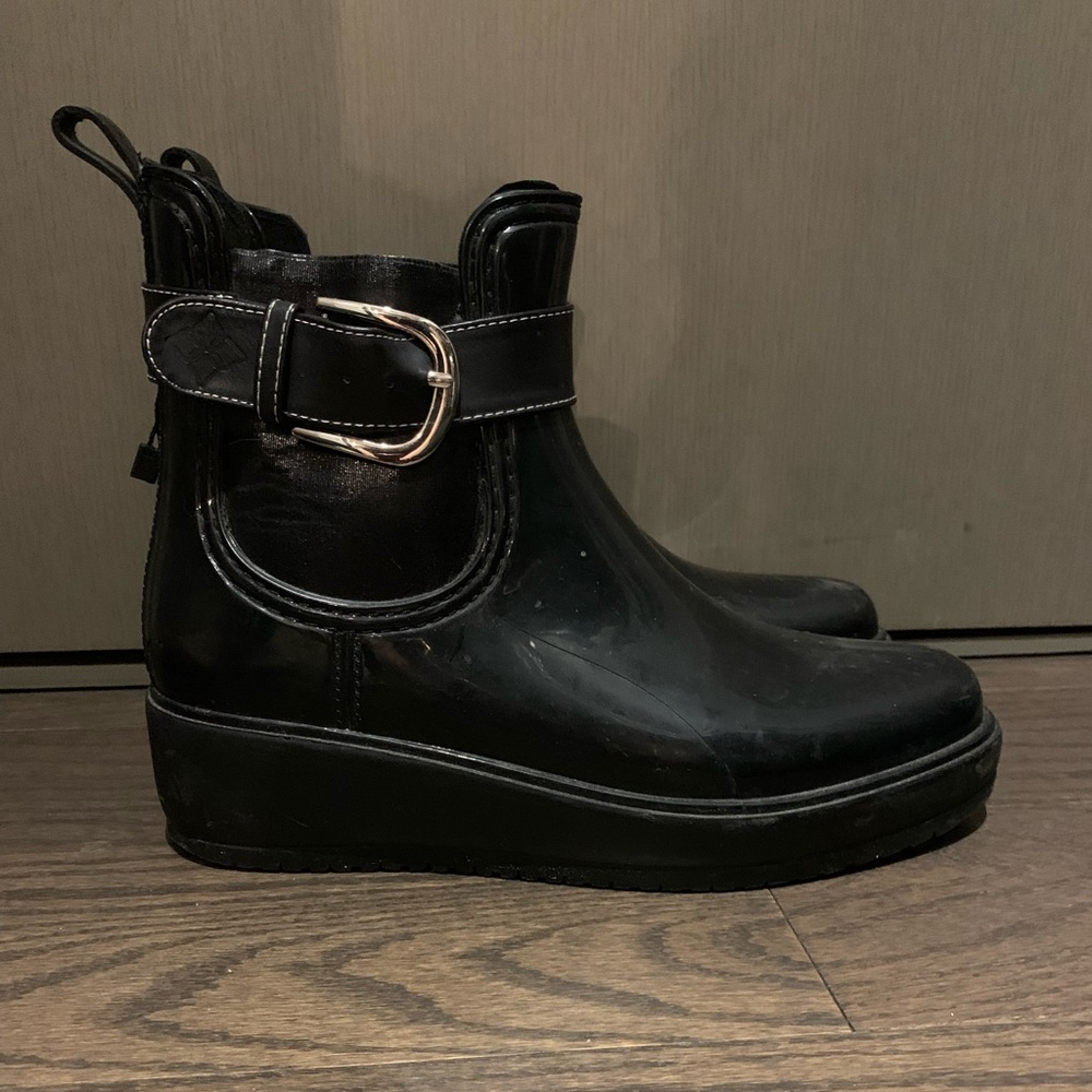 Rain boots